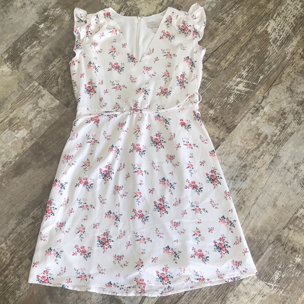 Women’s small white floral dress